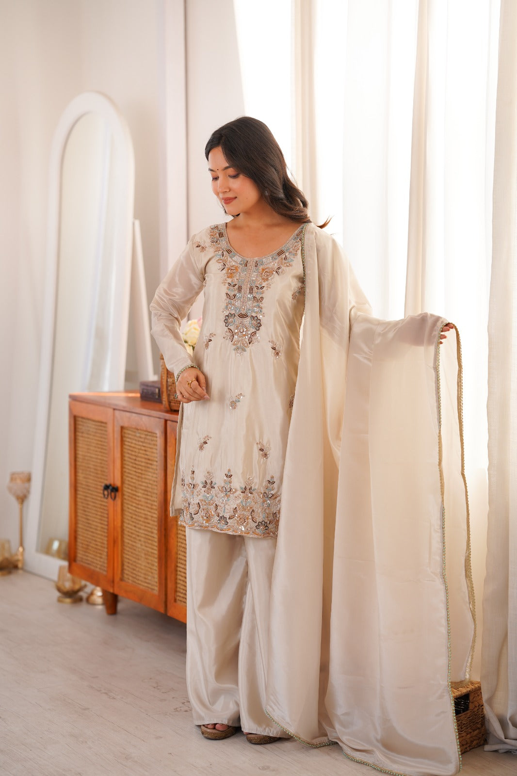 Paratpartara Collection